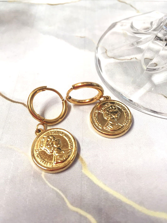 Aretes Moneda Queen